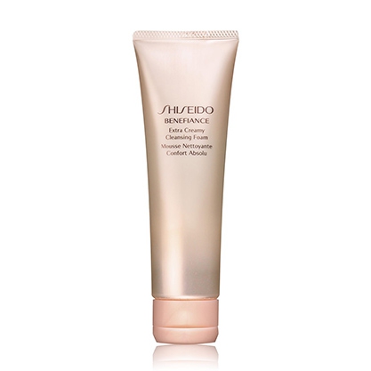 Benefiance Wrinkle Resist24 Extra Cream Cleansing Foam Benefiance Wrinkle Resist24 Extra Cream Cleansing Foam
